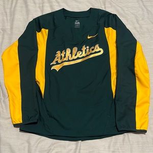 Men’s Nike Oakland Athletics windbreaker pullover size small